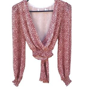 NWOT Princess Polly Womens size 0 long sleeve leaf floral print V-neck crop top